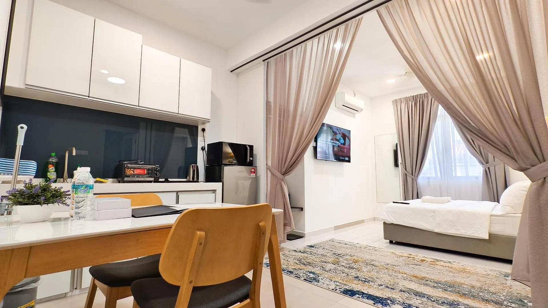 Apartament 3 Concordia @ Gurney George Town